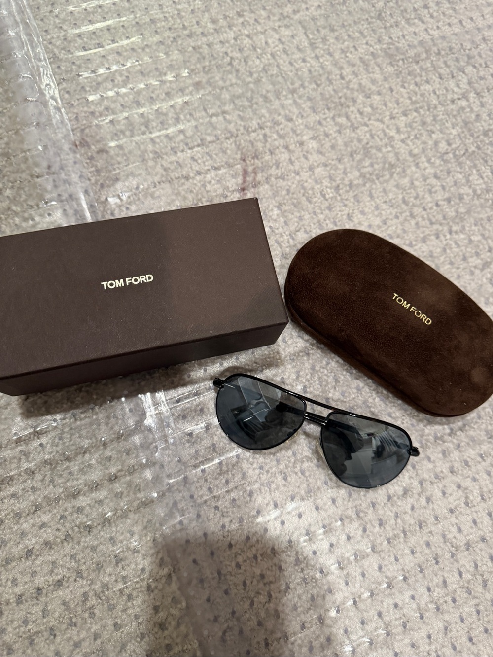 Tom Ford Black Aviator Sunglasses with Dark Gray Lenses and Brown Case brand new